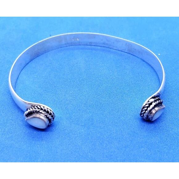 Vintage Cuff Bracelet 925 Sterling Silver MOP Mother Of Pearl Accents Native - Picture 1 of 10